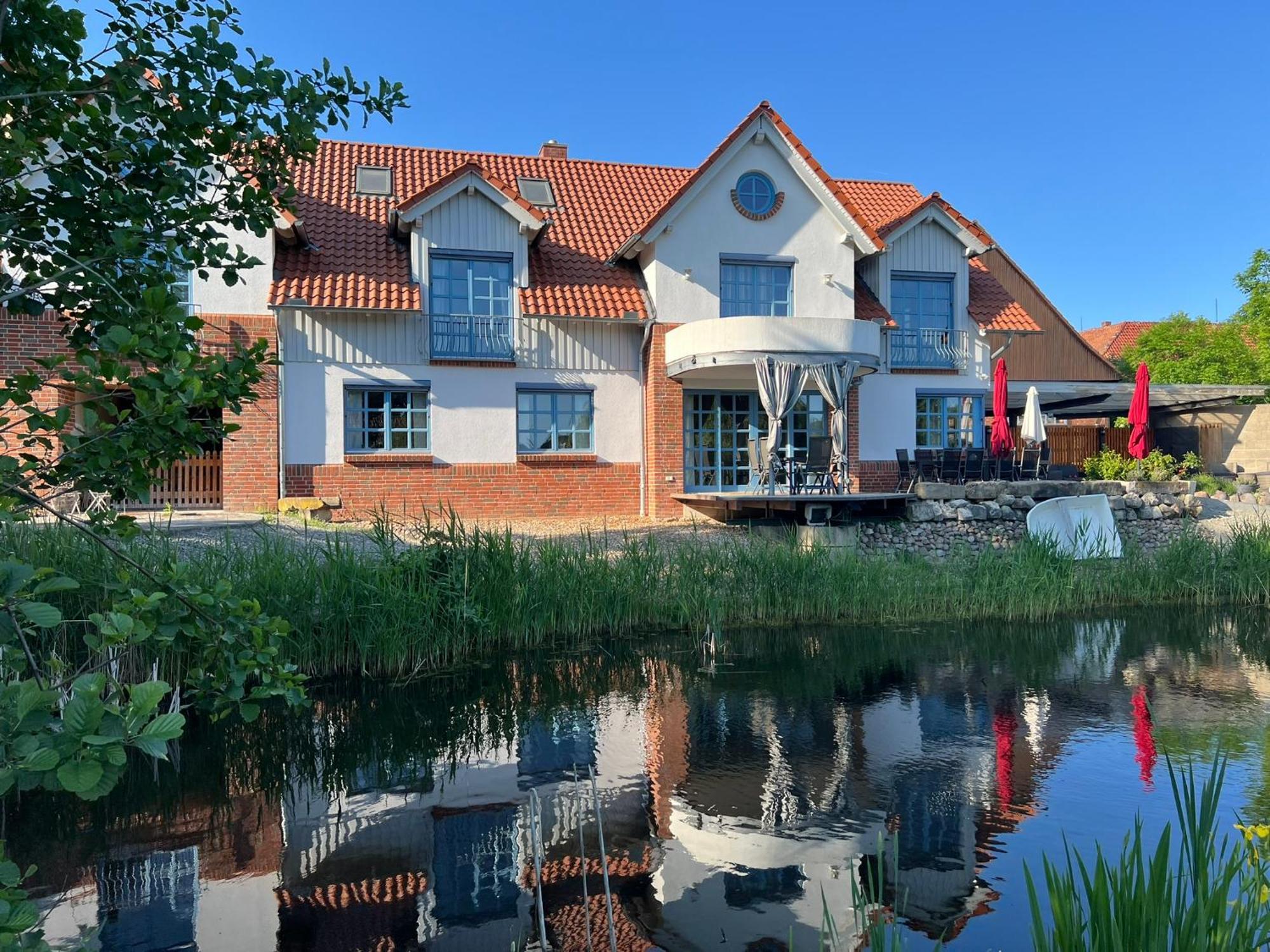 "Landhaus Thuner Heide" Mit Kamin, Whirlpool & Feuerstelle 布伦瑞克 外观 照片